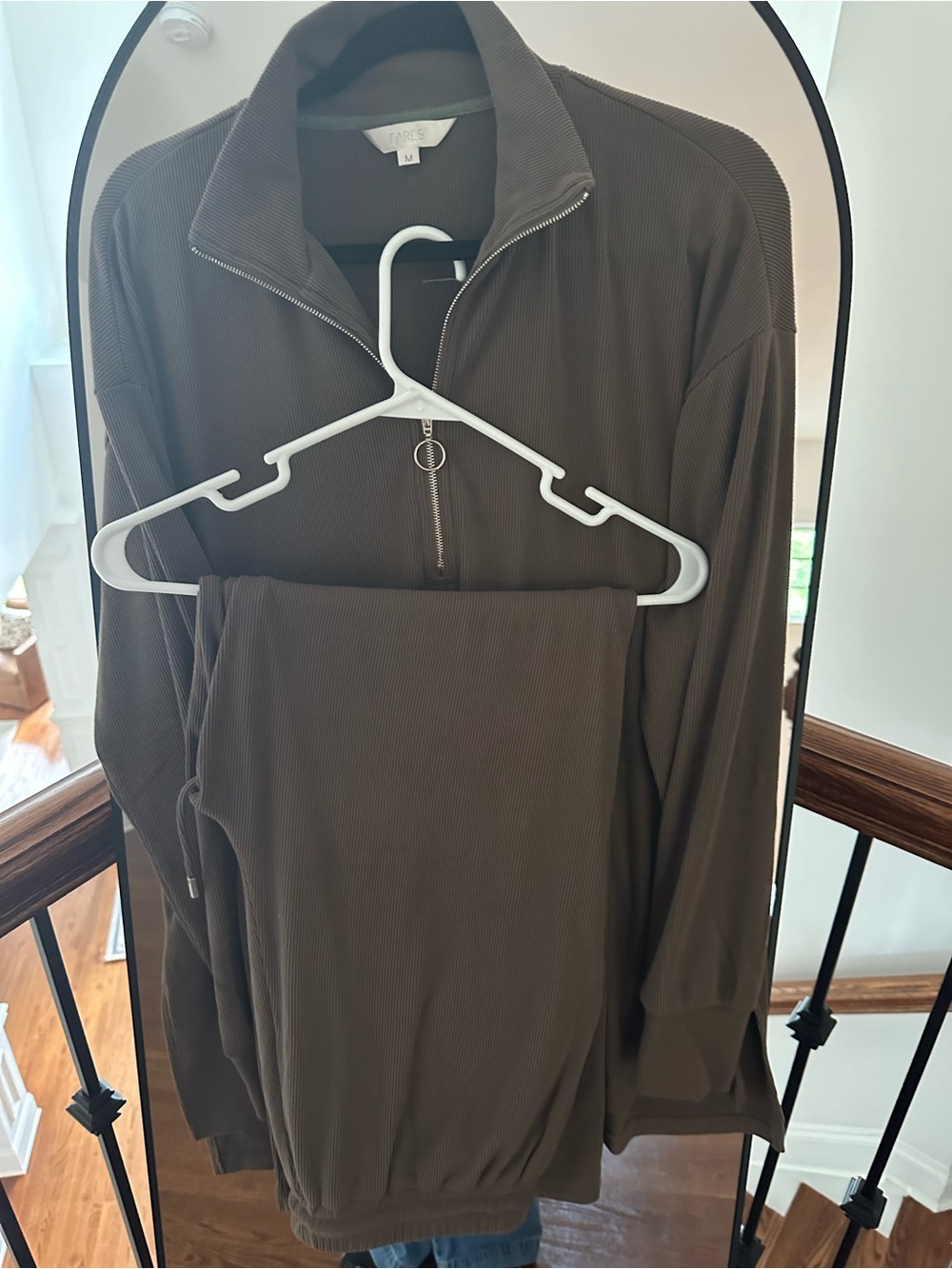Women's Fares Brown Zip-Up Lightweight Jacket and Pant Set
